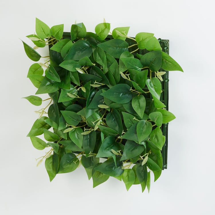 Gloria Artificial Leaves Wall Planter