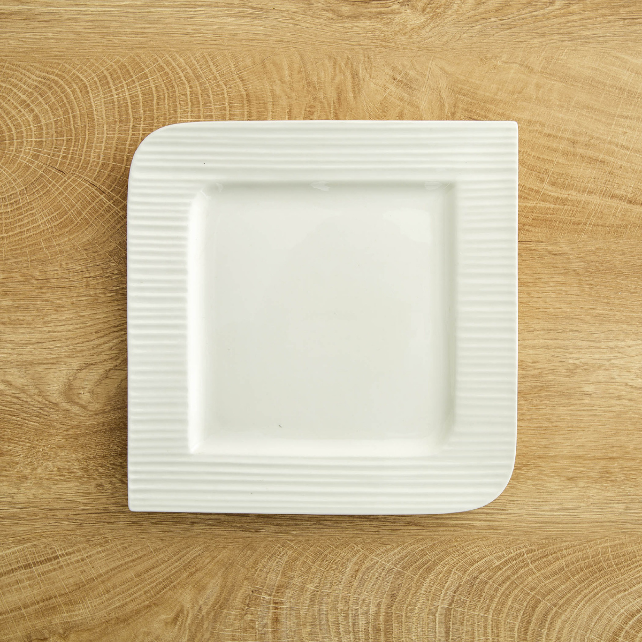Marshmallow Porcelain Dinner Plate - 25.5cm