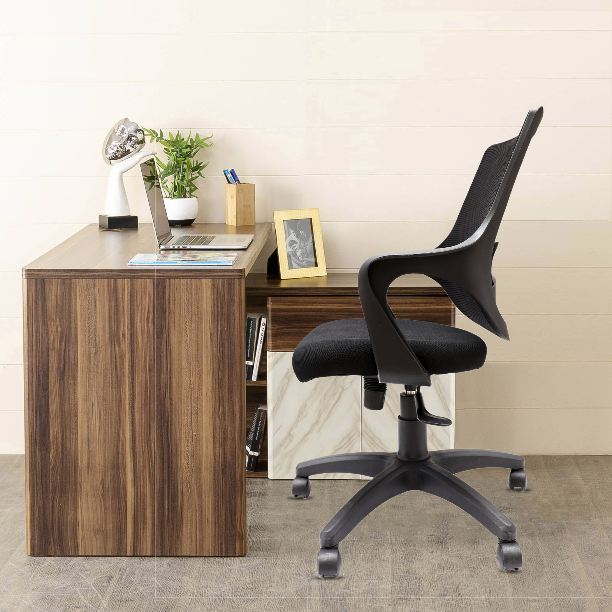 Aurora Mesh Medium Back Office Chair - Black